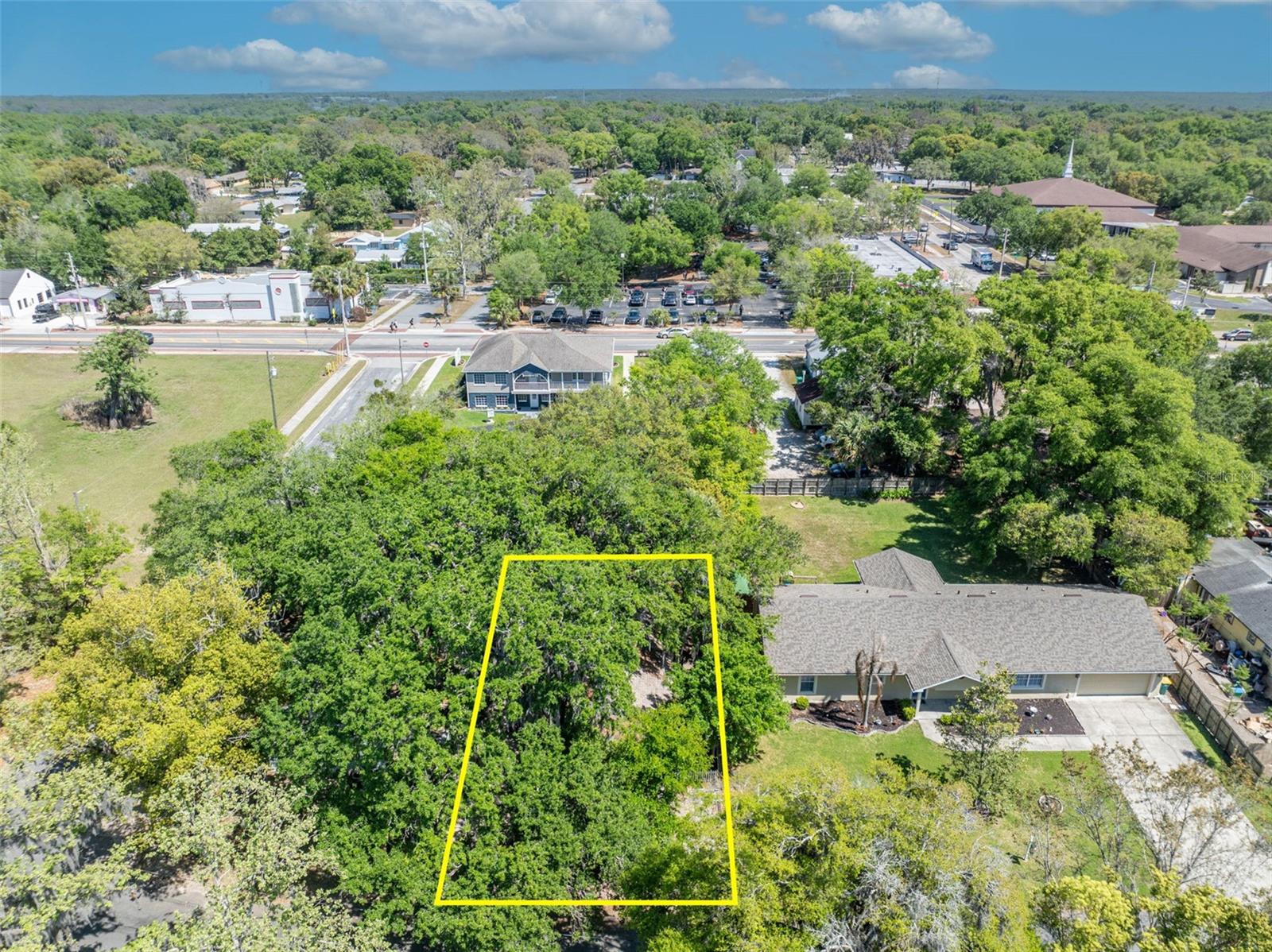 140 N JOHNS ST, MOUNT DORA, FL, 32757