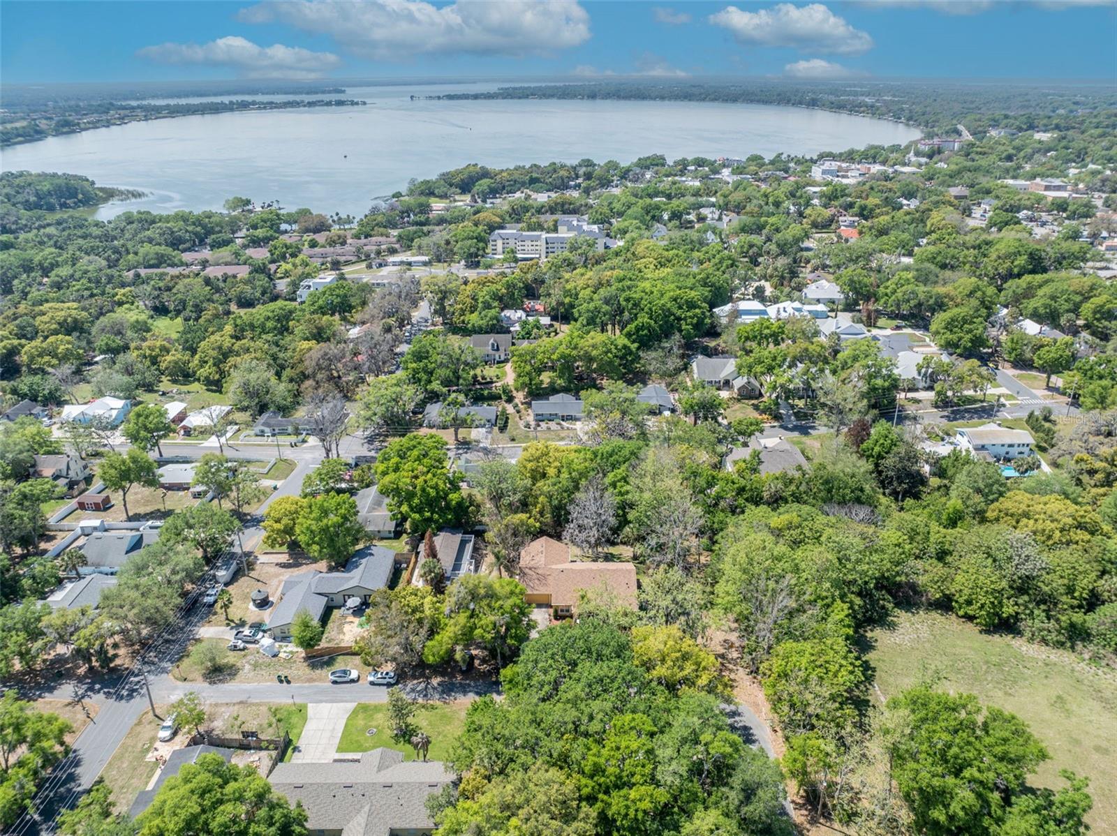 140 N JOHNS ST, MOUNT DORA, FL, 32757