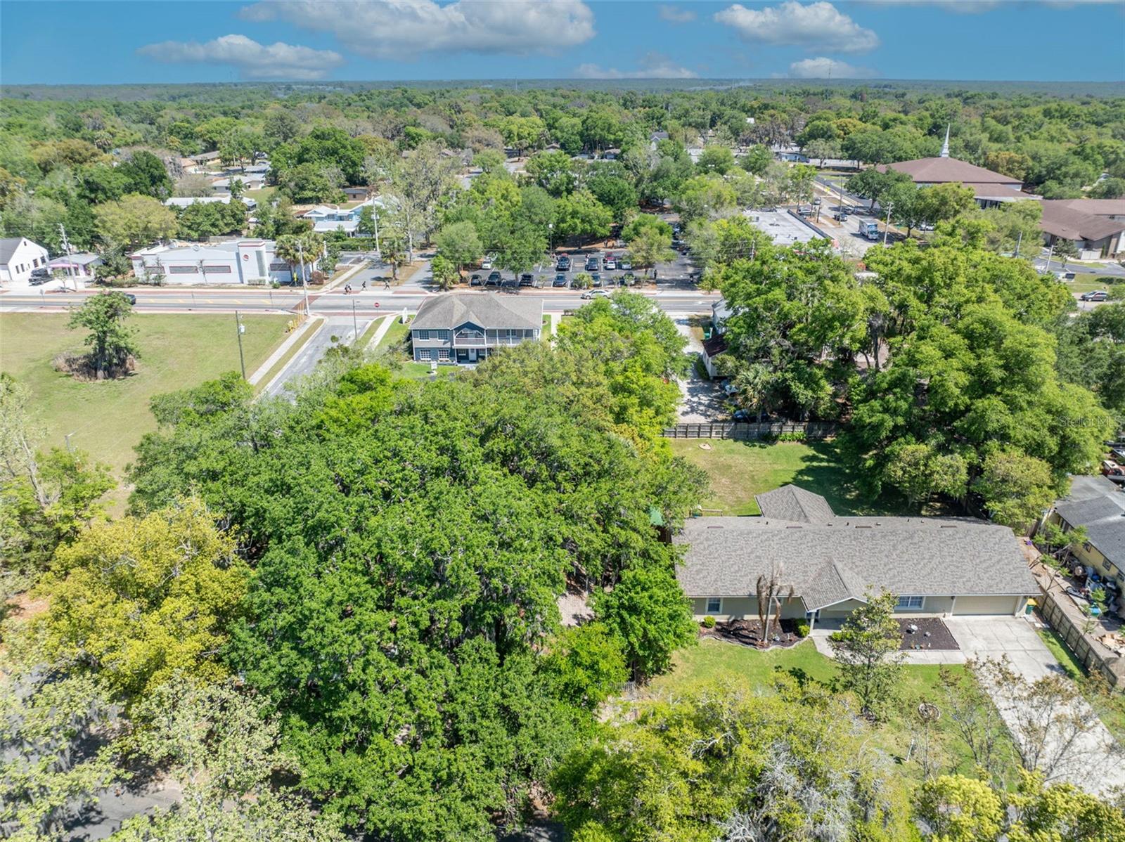 140 N JOHNS ST, MOUNT DORA, FL, 32757