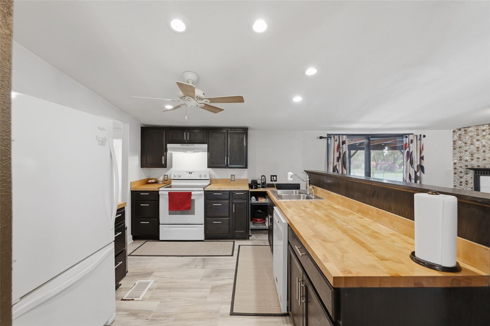 515 S COVELAKE TER, INVERNESS, FL, 34450