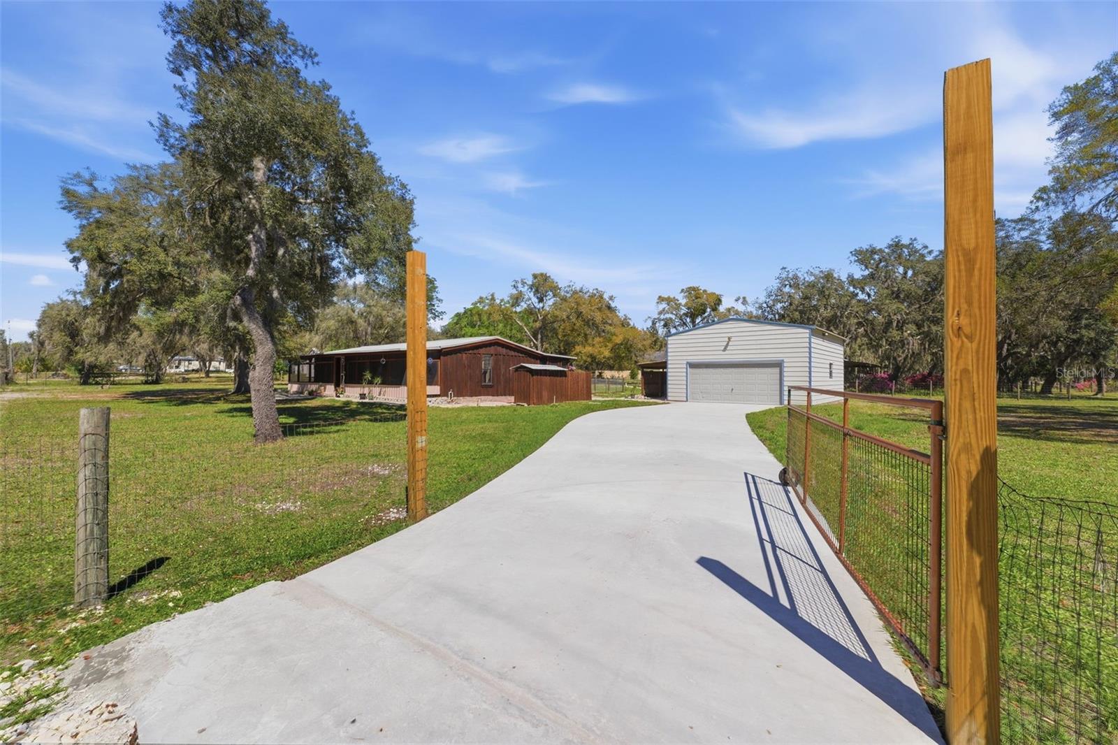 515 S COVELAKE TER, INVERNESS, FL, 34450