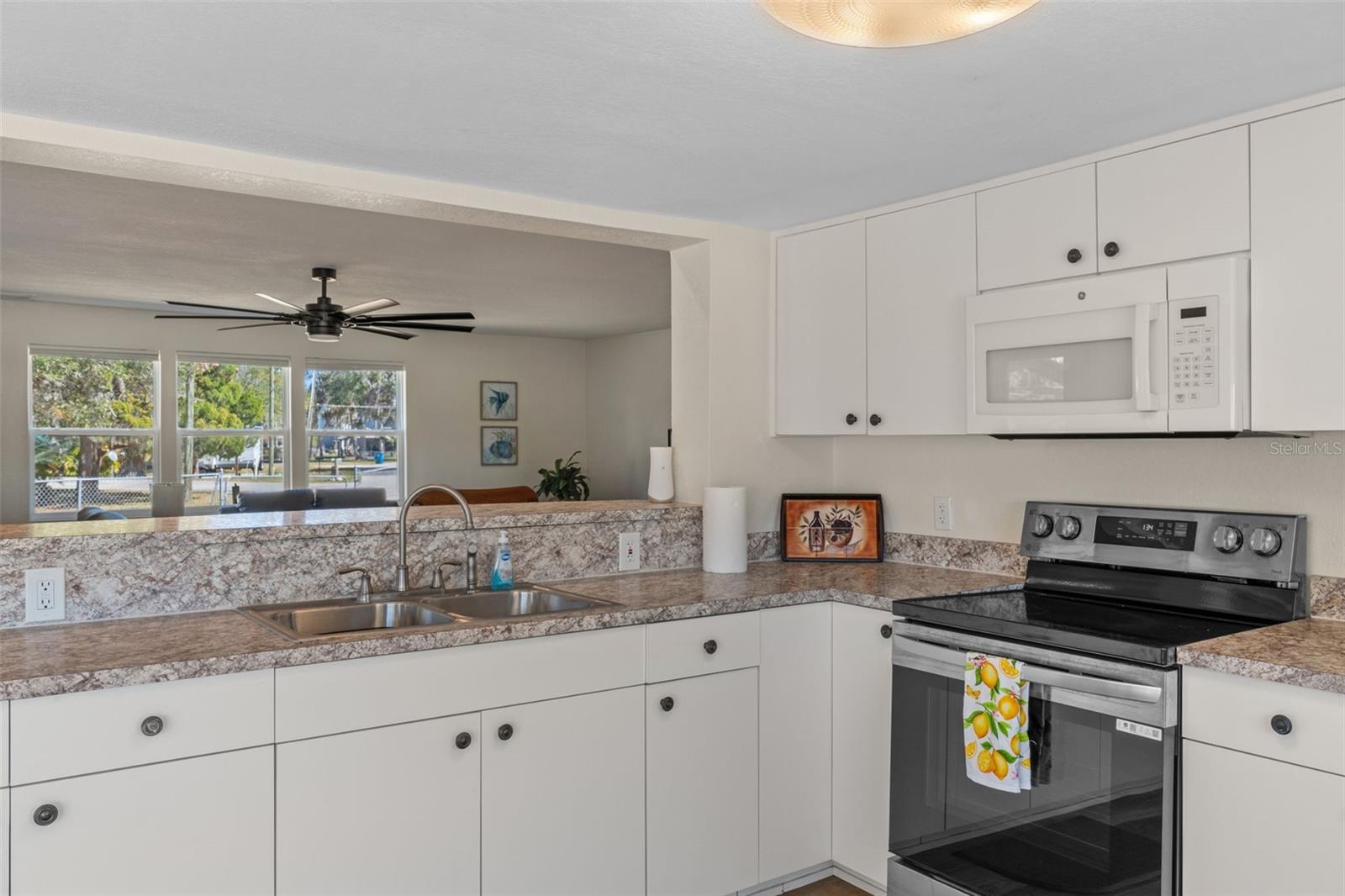 7272 WESTWIND ST, WEEKI WACHEE, FL, 34607