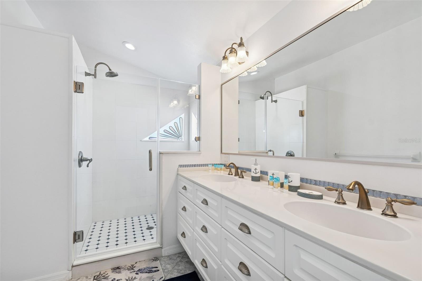 8432 W GULF BLVD #Sailfish, TREASURE ISLAND, FL, 33706