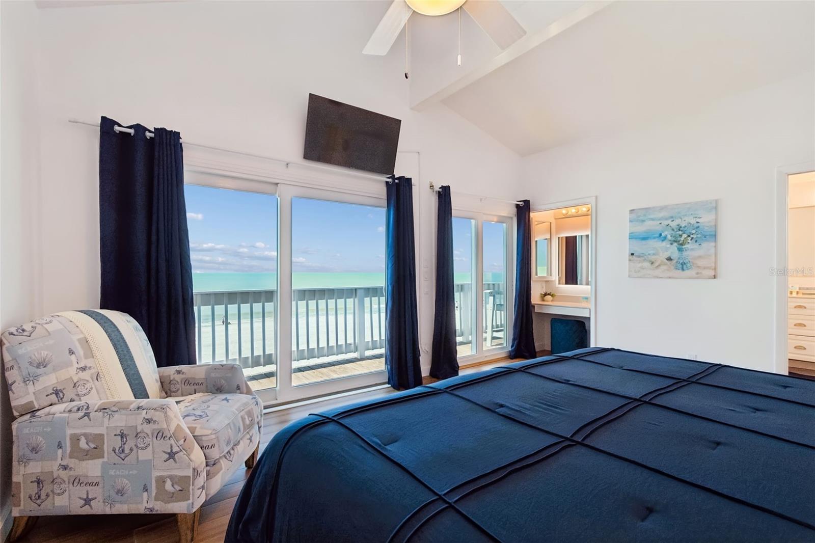 8432 W GULF BLVD #Sailfish, TREASURE ISLAND, FL, 33706