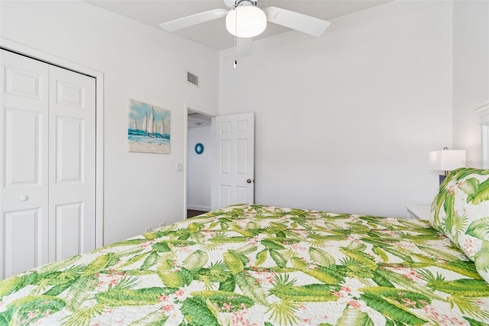 8432 W GULF BLVD #Sailfish, TREASURE ISLAND, FL, 33706