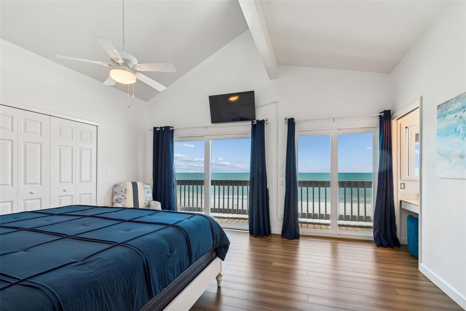 8432 W GULF BLVD #Sailfish, TREASURE ISLAND, FL, 33706