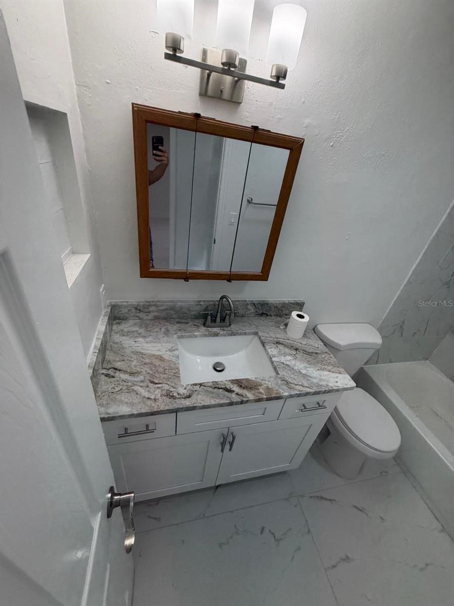 3446 DAHLIA PL #B, LARGO, FL, 33771
