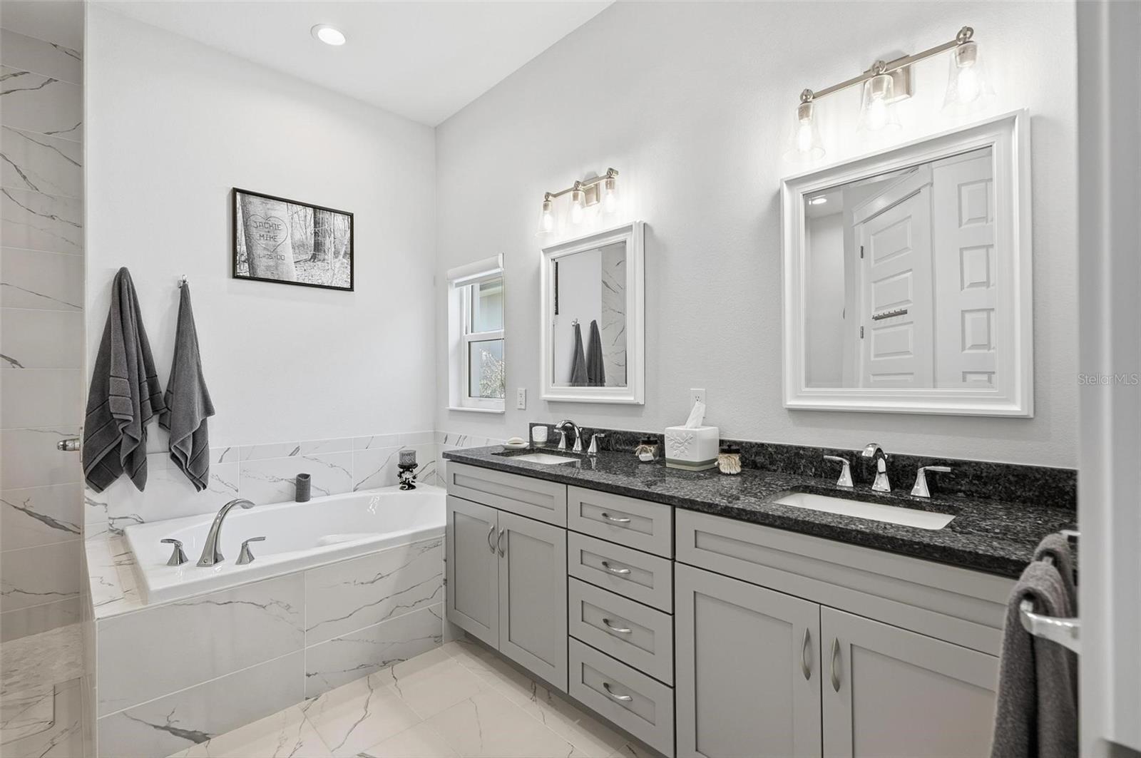 9 DEL PALMA DR, PALM COAST, FL, 32137