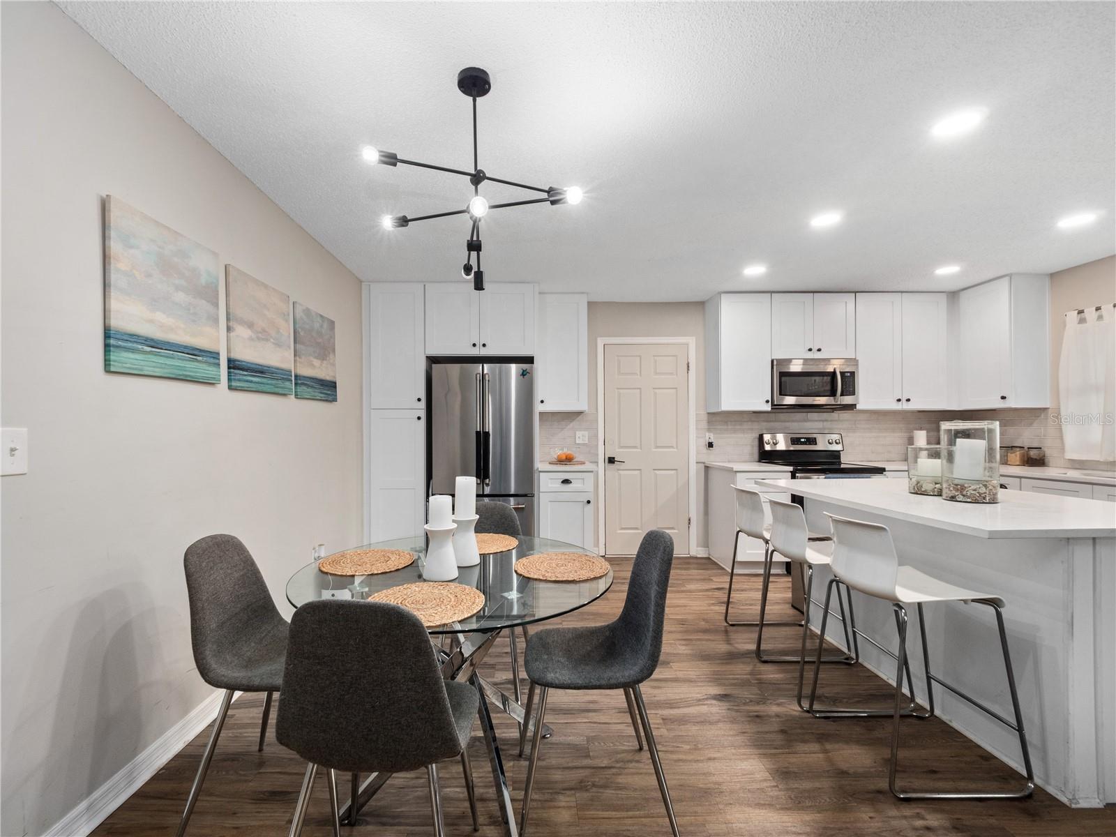 2733 MIDDLE ST, ORLANDO, FL, 32807