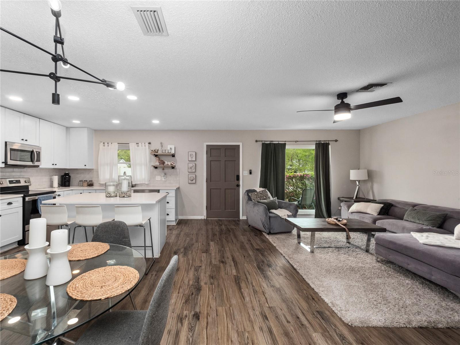 2733 MIDDLE ST, ORLANDO, FL, 32807