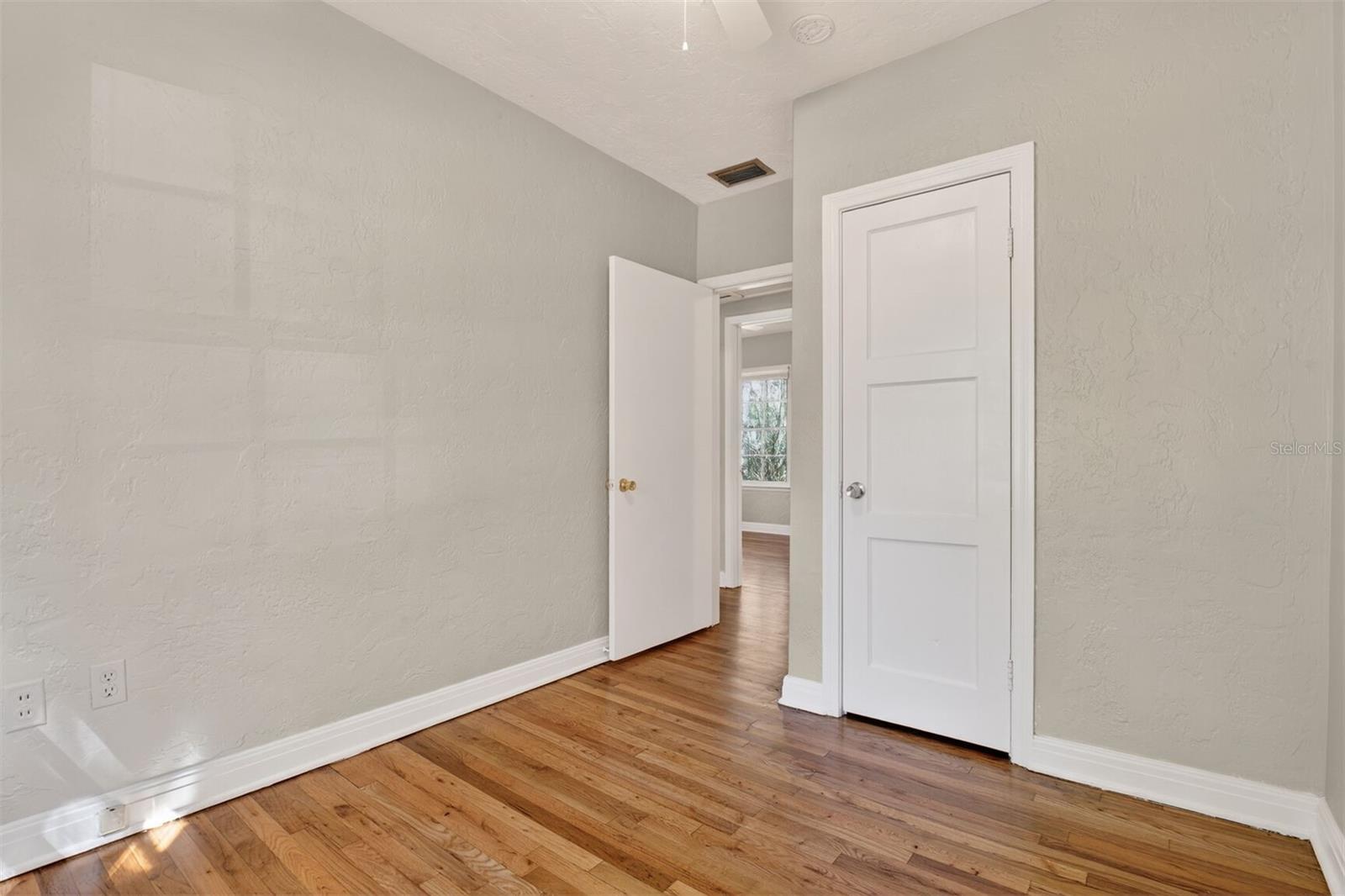914 NE 11TH AVE, GAINESVILLE, FL, 32601