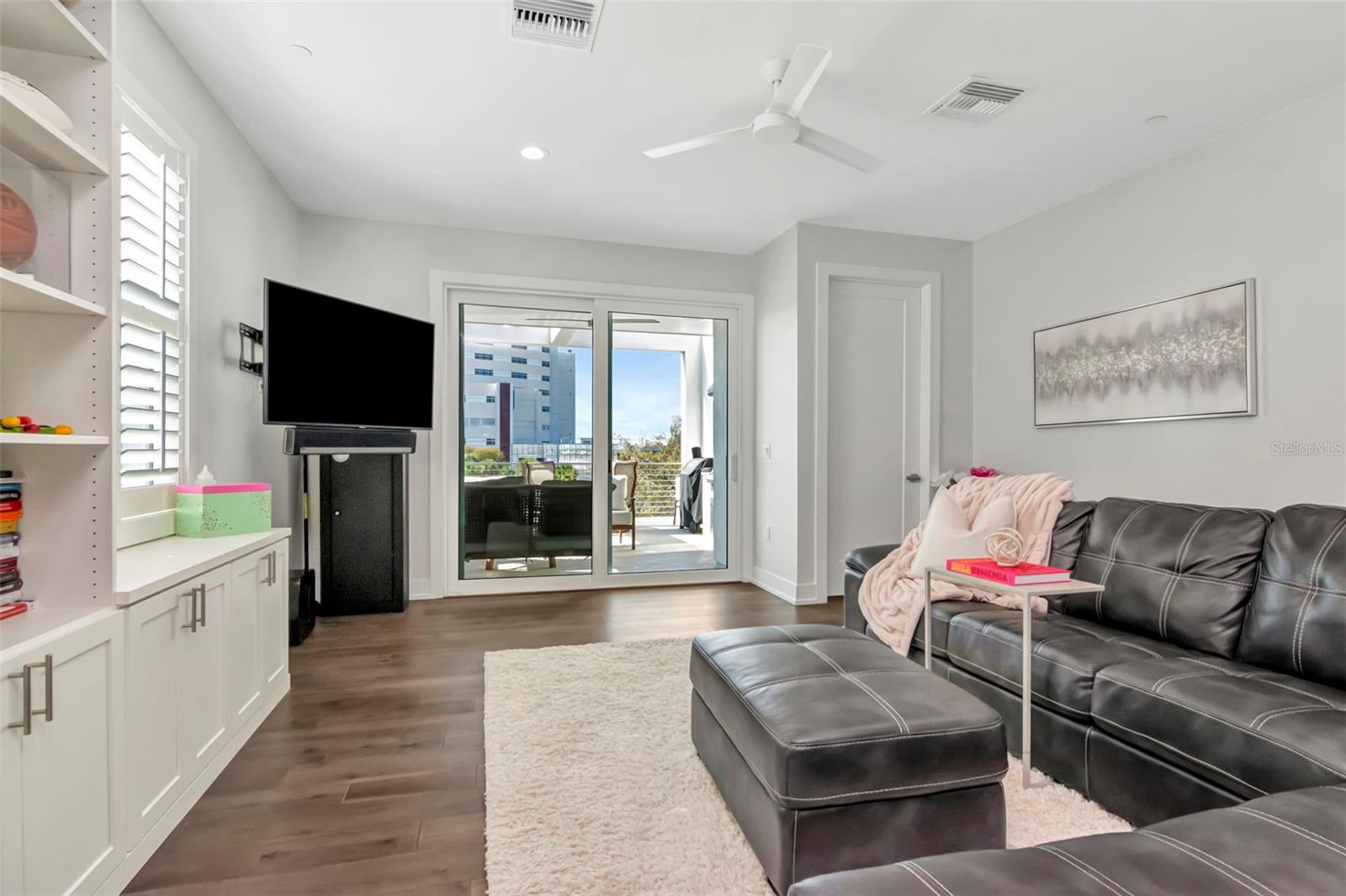 536 4TH AVE S #2, ST PETERSBURG, FL, 33701