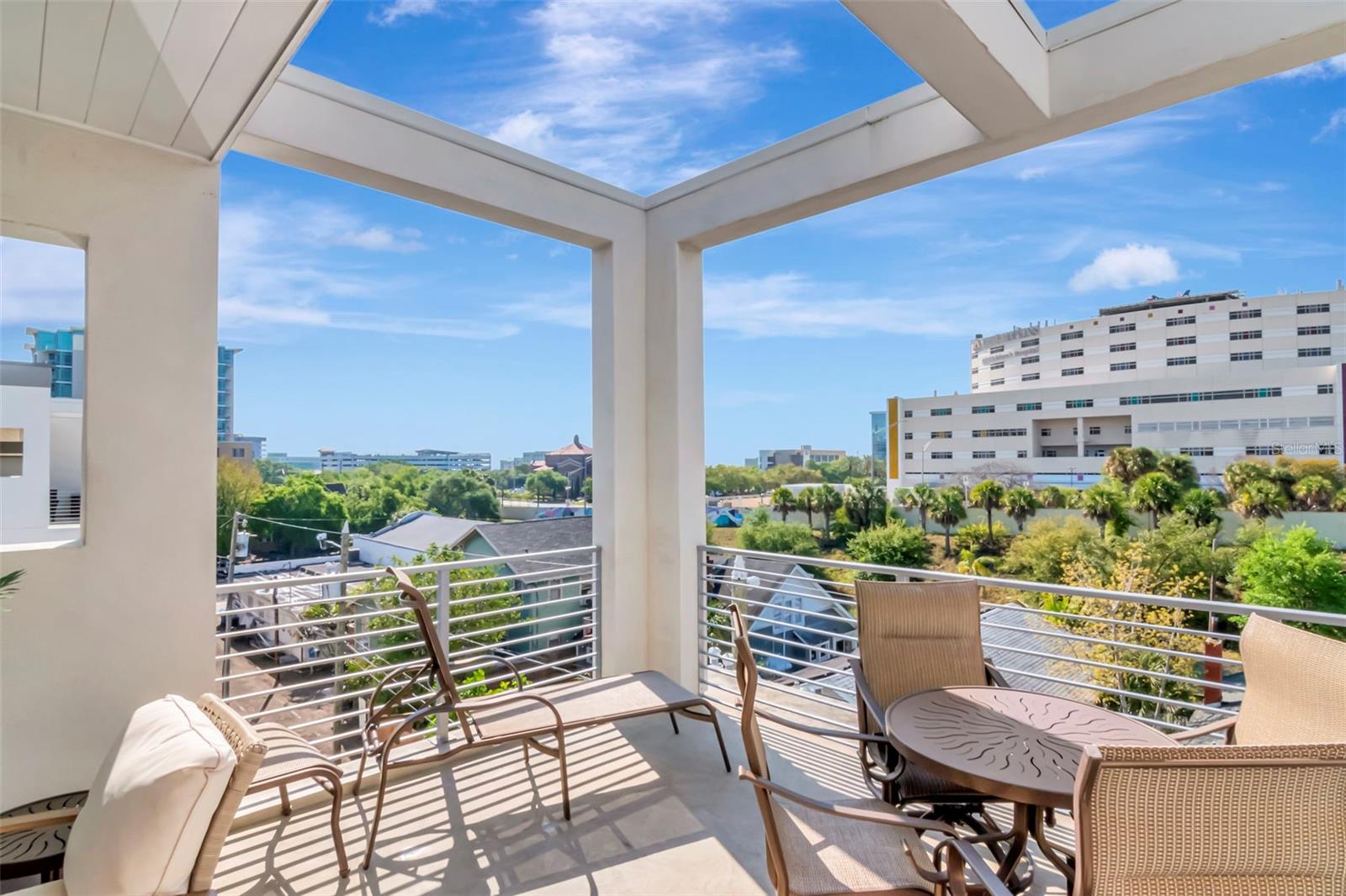 536 4TH AVE S #2, ST PETERSBURG, FL, 33701