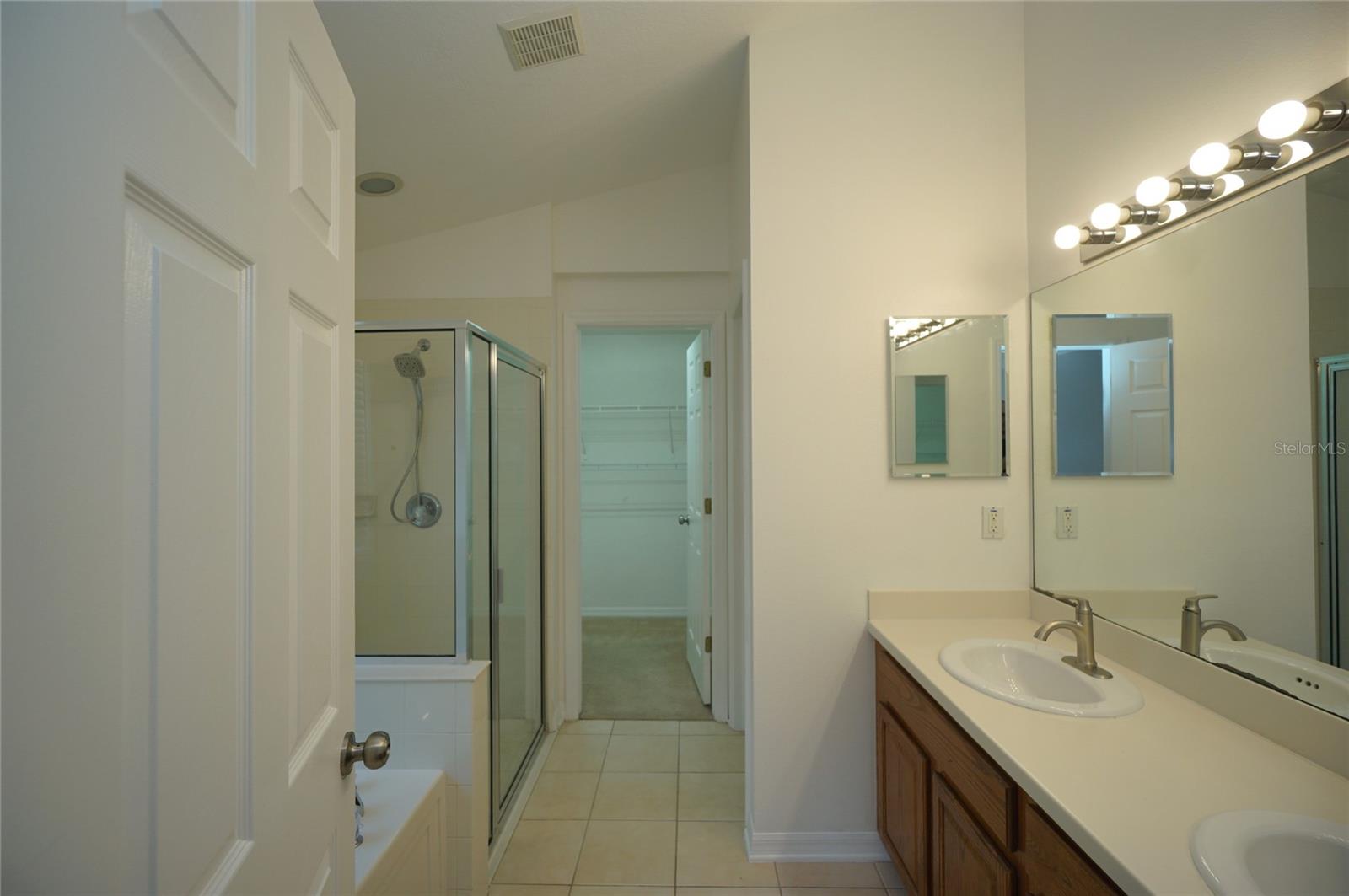5933 DESERT PEACE AVE, LAND O LAKES, FL, 34639