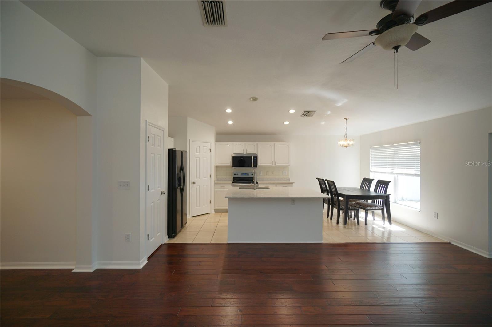 5933 DESERT PEACE AVE, LAND O LAKES, FL, 34639