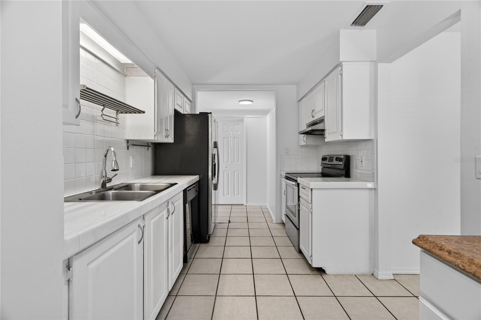 526 E GRANDVIEW WAY, CASSELBERRY, FL, 32707