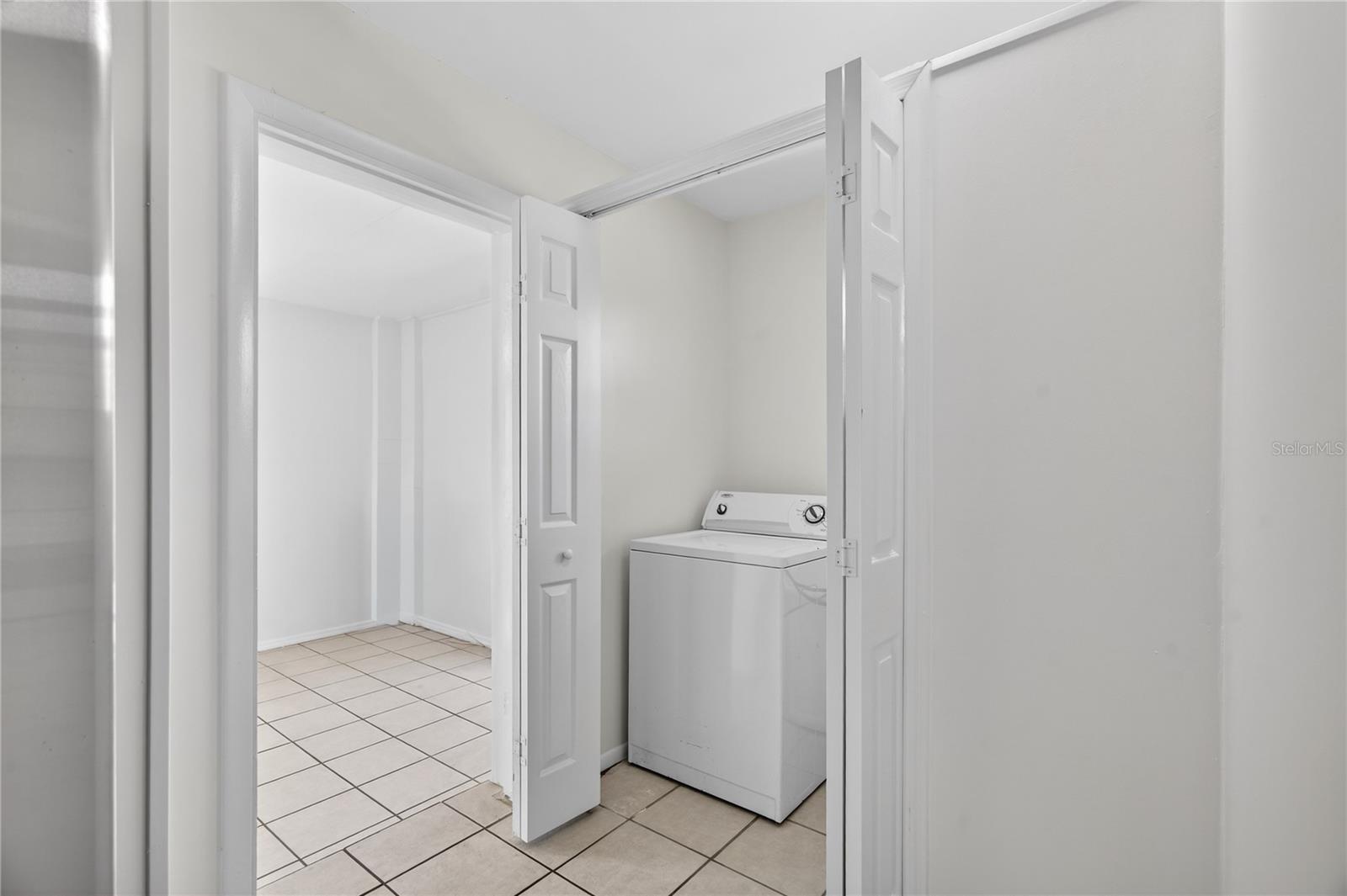526 E GRANDVIEW WAY, CASSELBERRY, FL, 32707