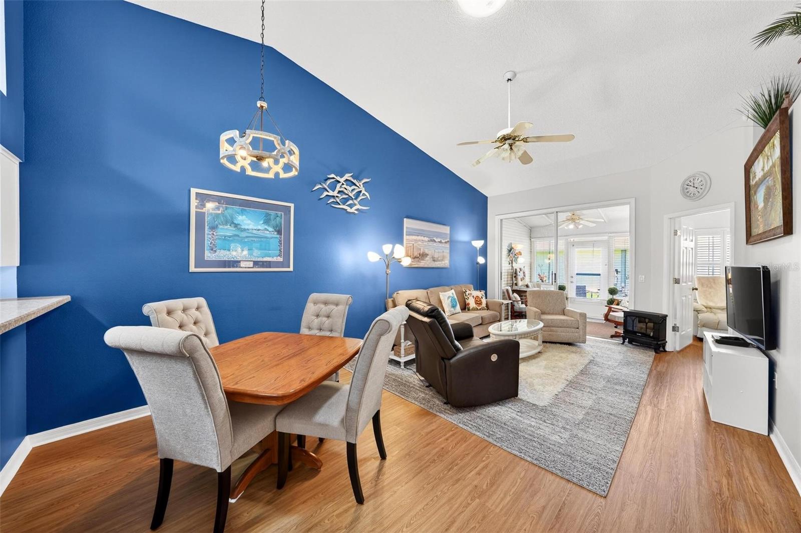 26627 RACQUET CIR, LEESBURG, FL, 34748