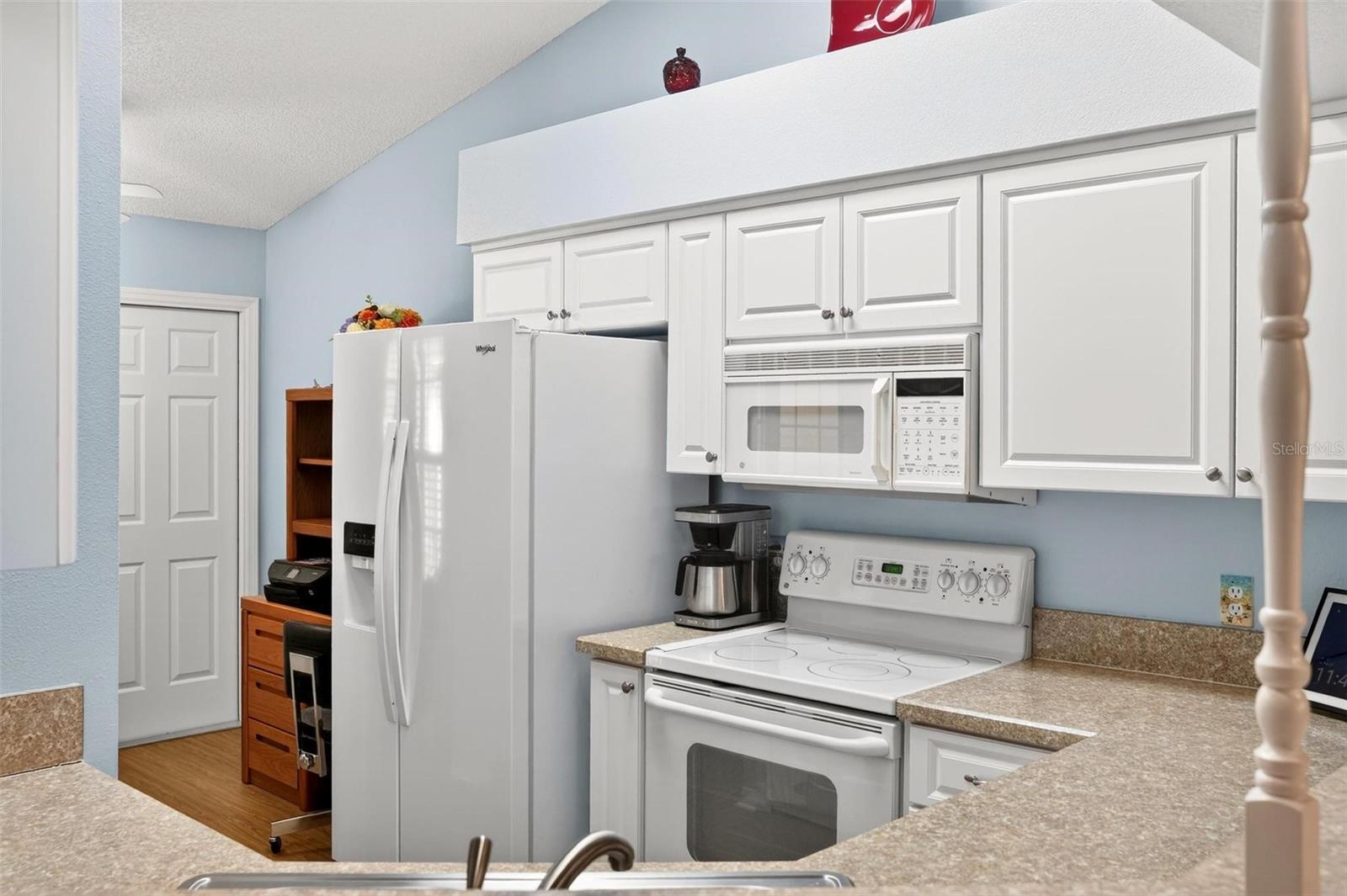 26627 RACQUET CIR, LEESBURG, FL, 34748