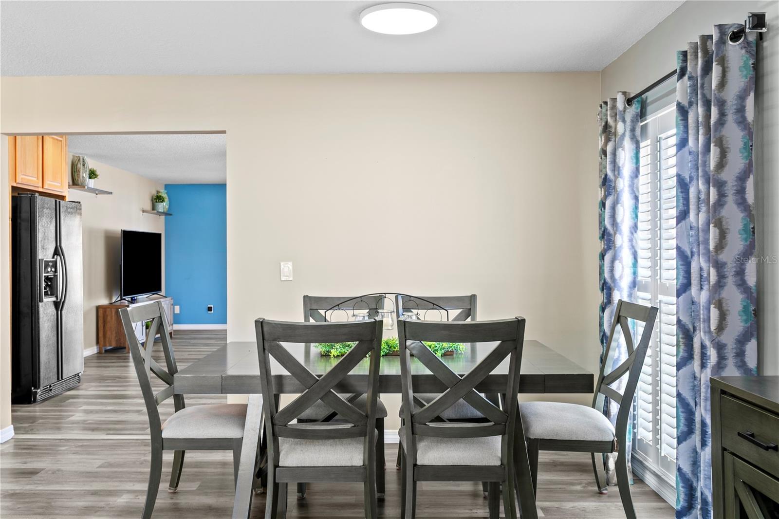 Dining room adjacent to kitchen