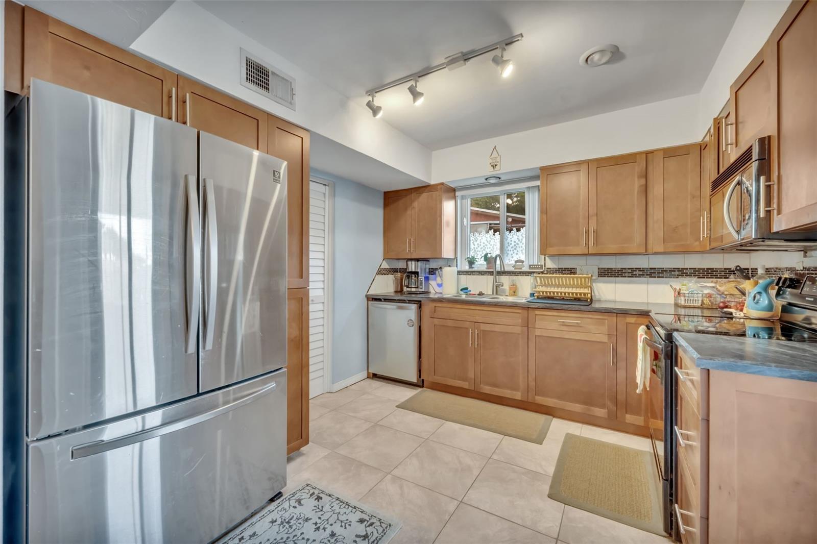 715 ALCAZAR AVE, ORMOND BEACH, FL, 32174