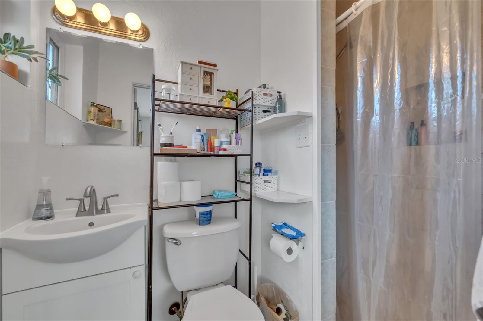 715 ALCAZAR AVE, ORMOND BEACH, FL, 32174