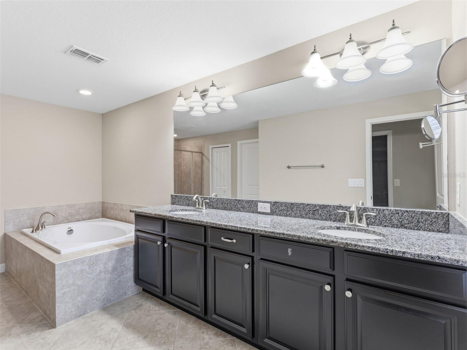 17337 OLD TOBACCO RD, LUTZ, FL, 33558