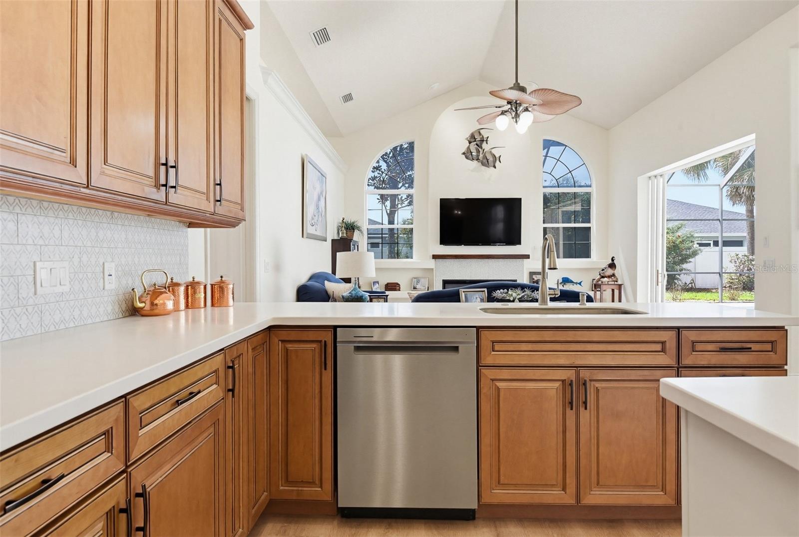 9 LONDON DR, PALM COAST, FL, 32137