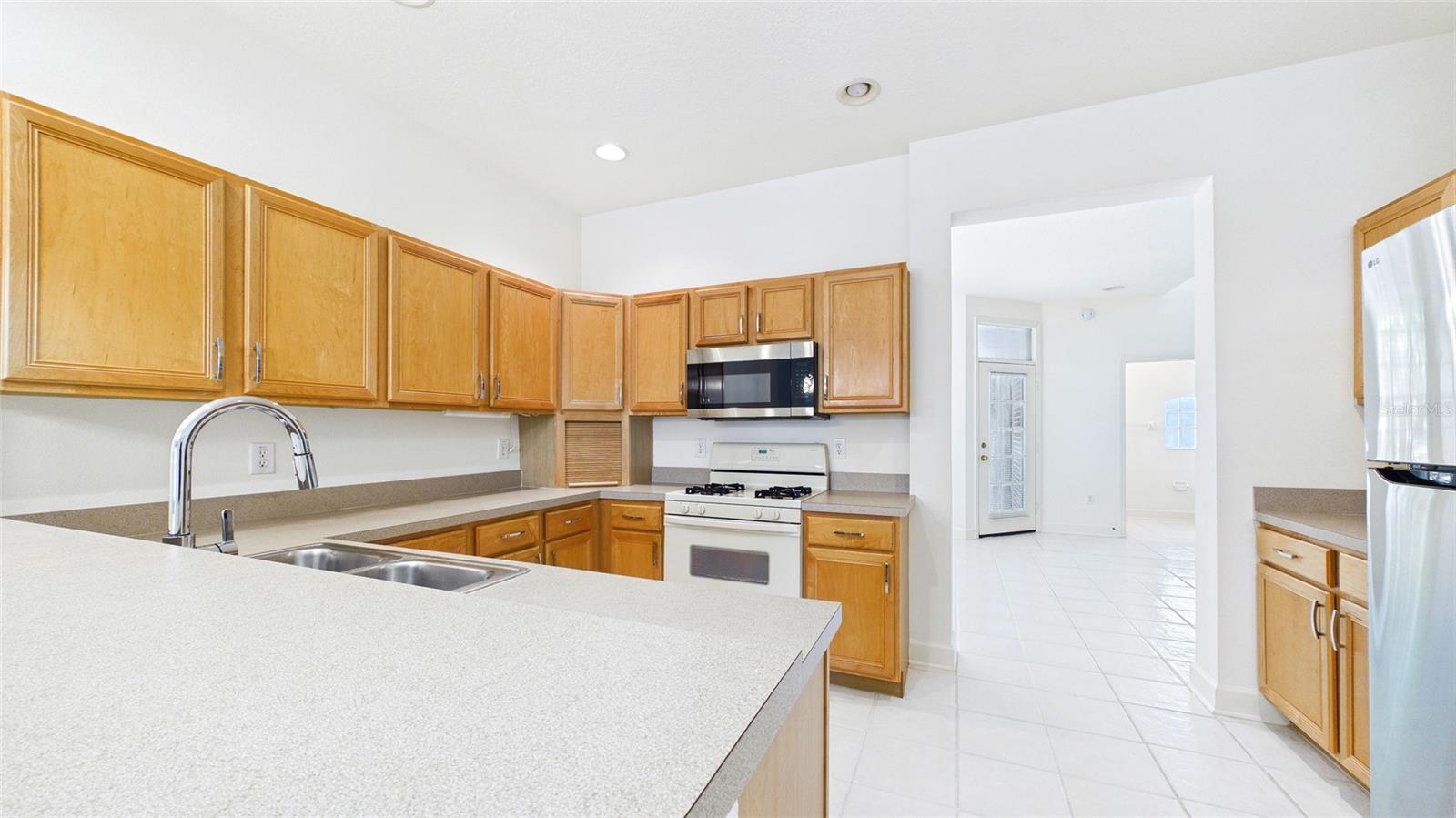 10024 NEW PARKE RD, TAMPA, FL, 33626