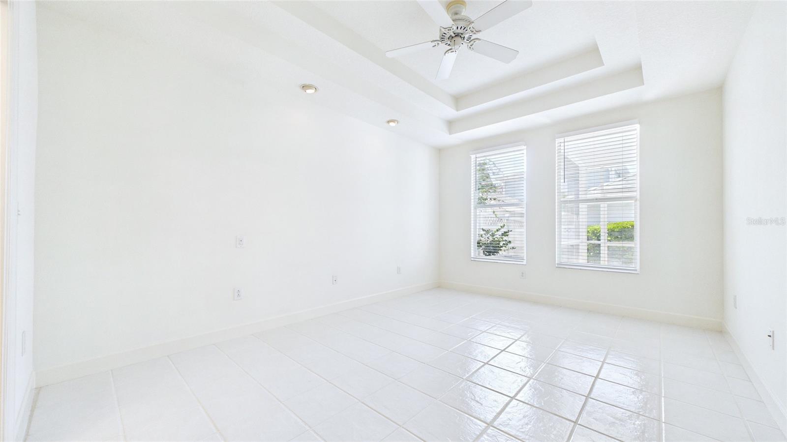 10024 NEW PARKE RD, TAMPA, FL, 33626