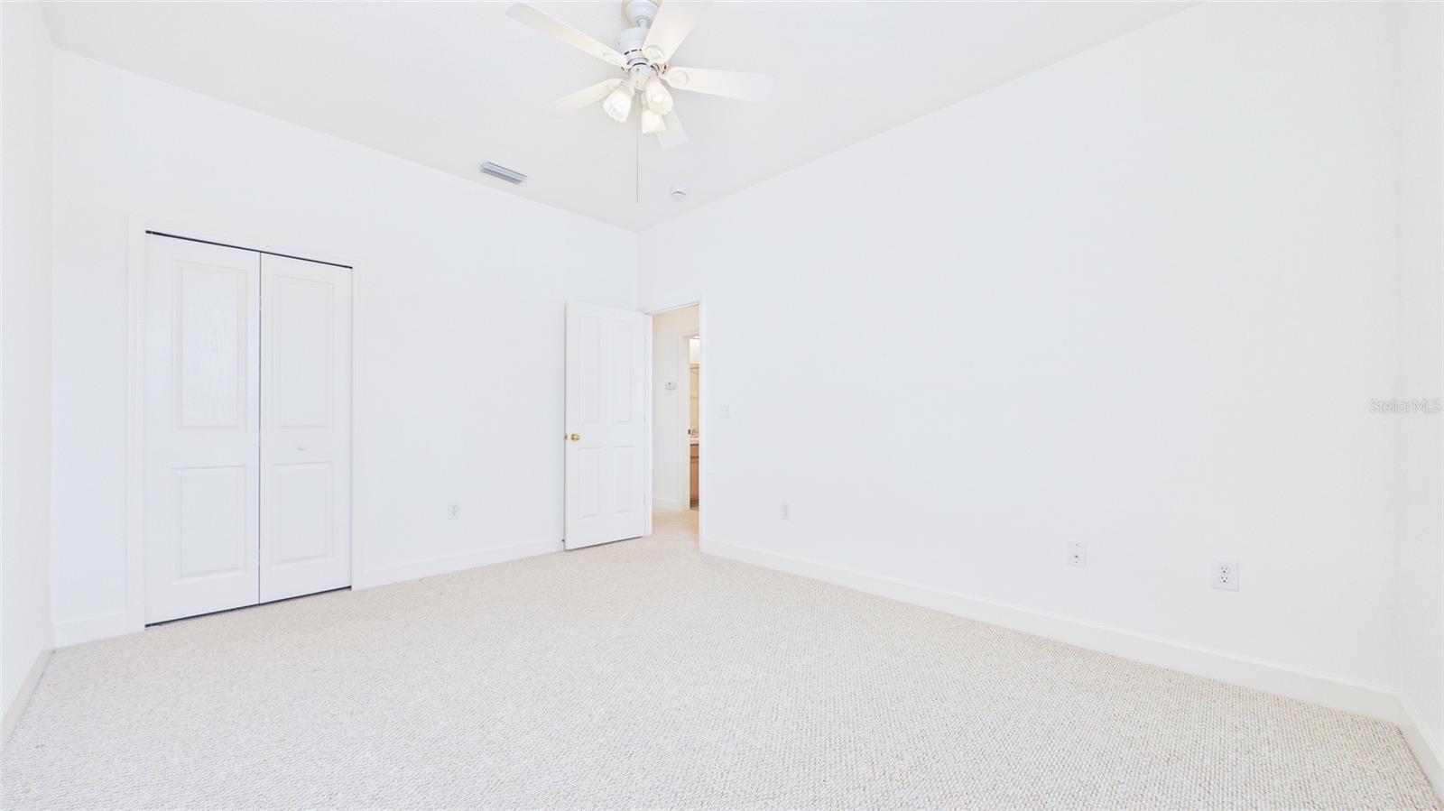 10024 NEW PARKE RD, TAMPA, FL, 33626