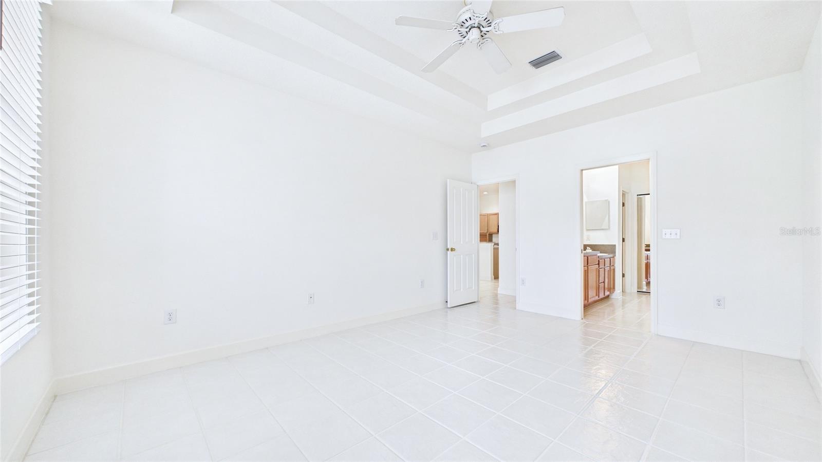 10024 NEW PARKE RD, TAMPA, FL, 33626