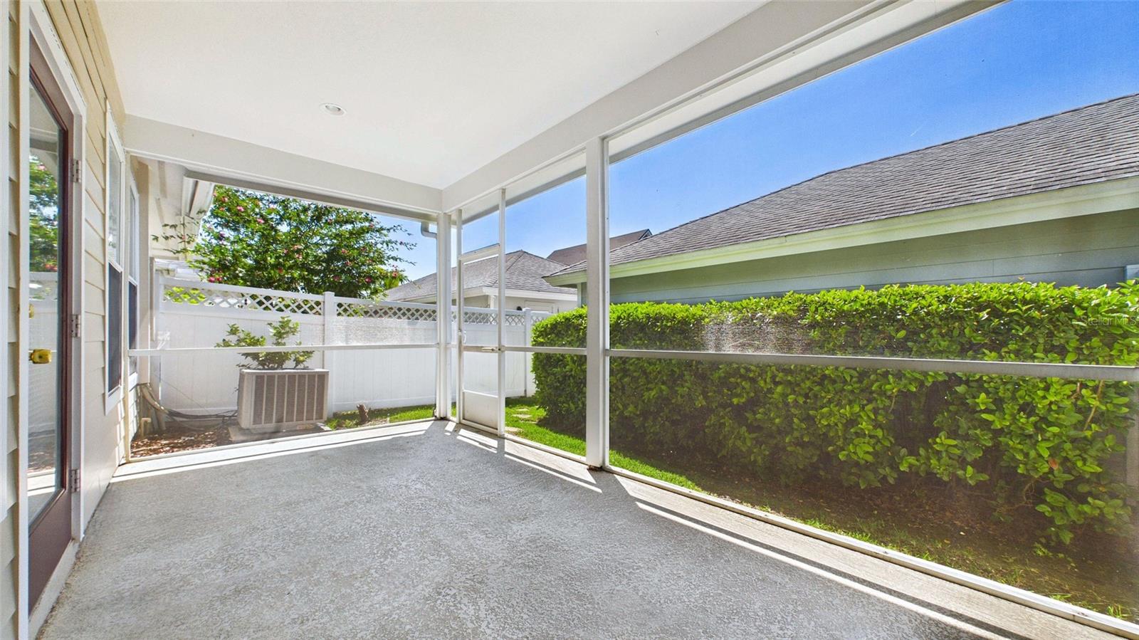 10024 NEW PARKE RD, TAMPA, FL, 33626