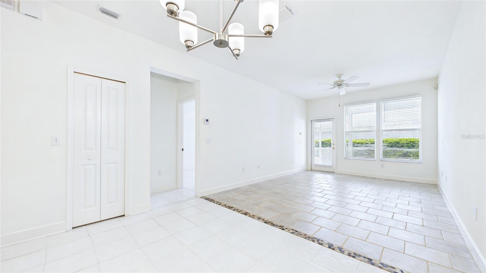 10024 NEW PARKE RD, TAMPA, FL, 33626