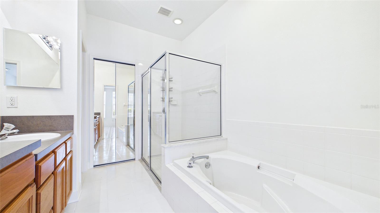 10024 NEW PARKE RD, TAMPA, FL, 33626