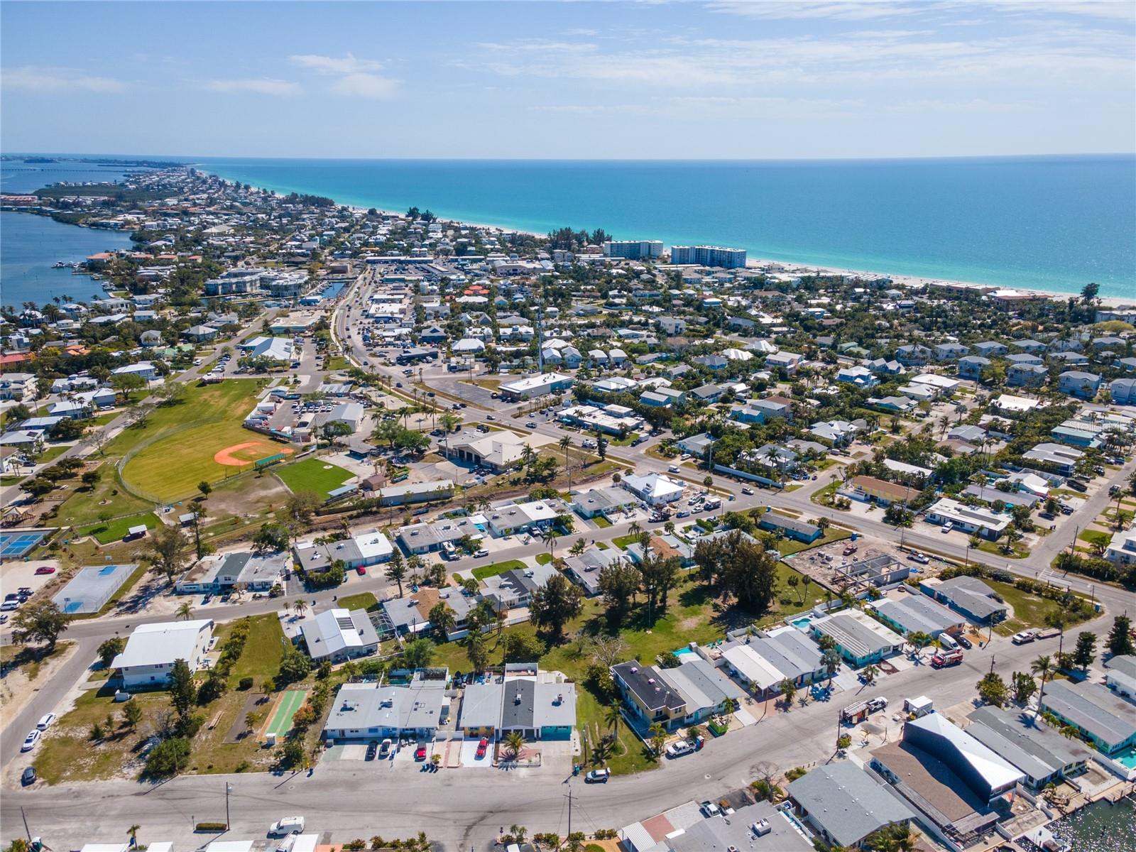 441 63RD ST, HOLMES BEACH, FL, 34217