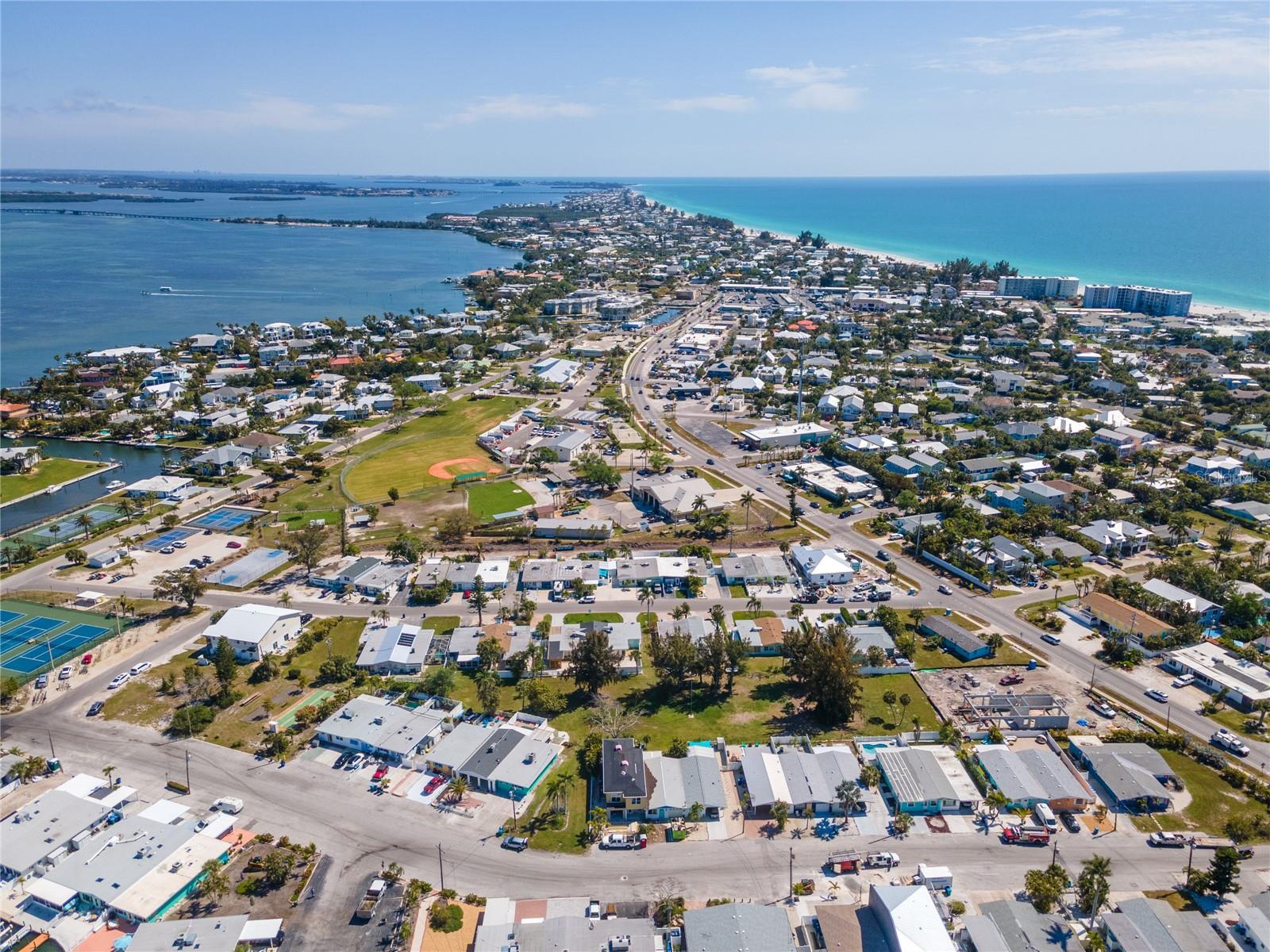 441 63RD ST, HOLMES BEACH, FL, 34217