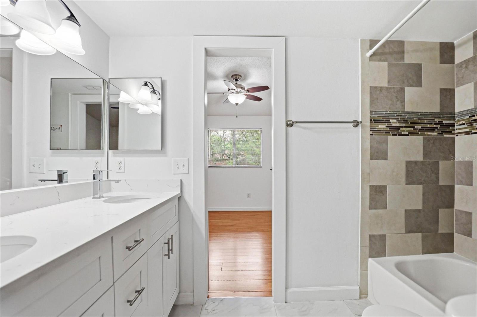 3919 PINE LIMB CT, TAMPA, FL, 33614
