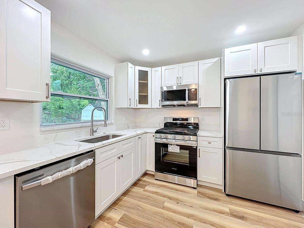 214 N ALDERWOOD ST, WINTER SPRINGS, FL, 32708