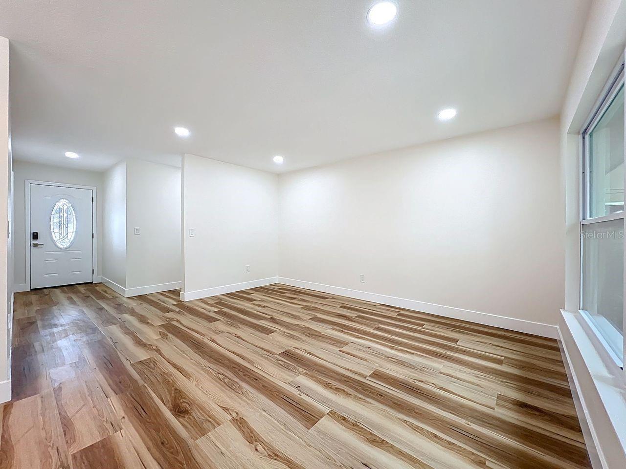 214 N ALDERWOOD ST, WINTER SPRINGS, FL, 32708