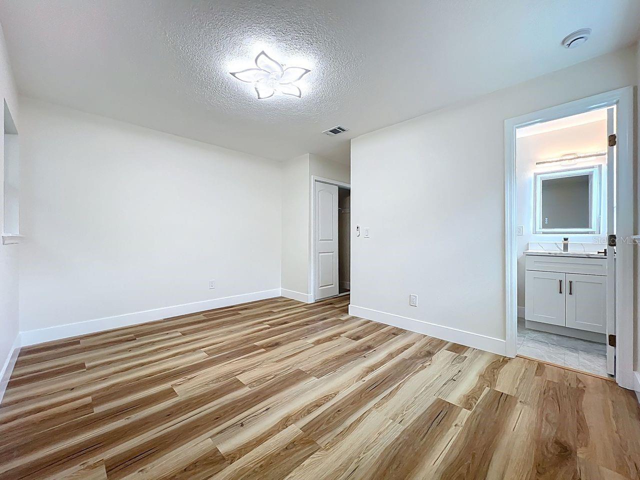 214 N ALDERWOOD ST, WINTER SPRINGS, FL, 32708