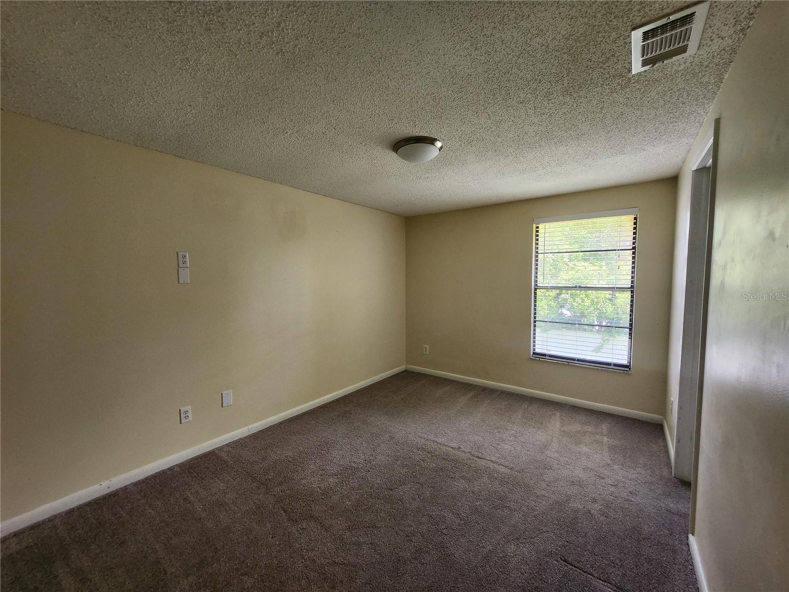 4913 ROCKLEDGE CIR, TAMPA, FL, 33624