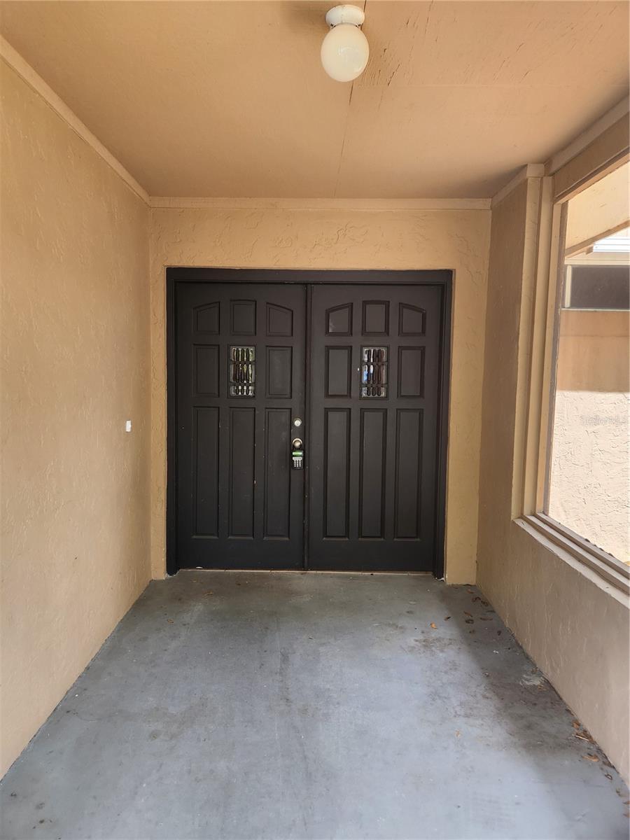 4913 ROCKLEDGE CIR, TAMPA, FL, 33624