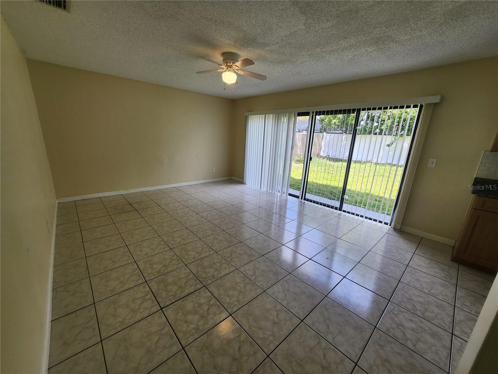 4913 ROCKLEDGE CIR, TAMPA, FL, 33624