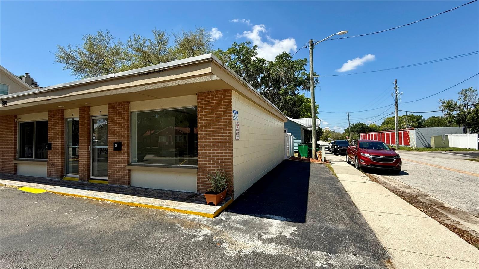 820 N MAIN ST #B, KISSIMMEE, FL, 34744