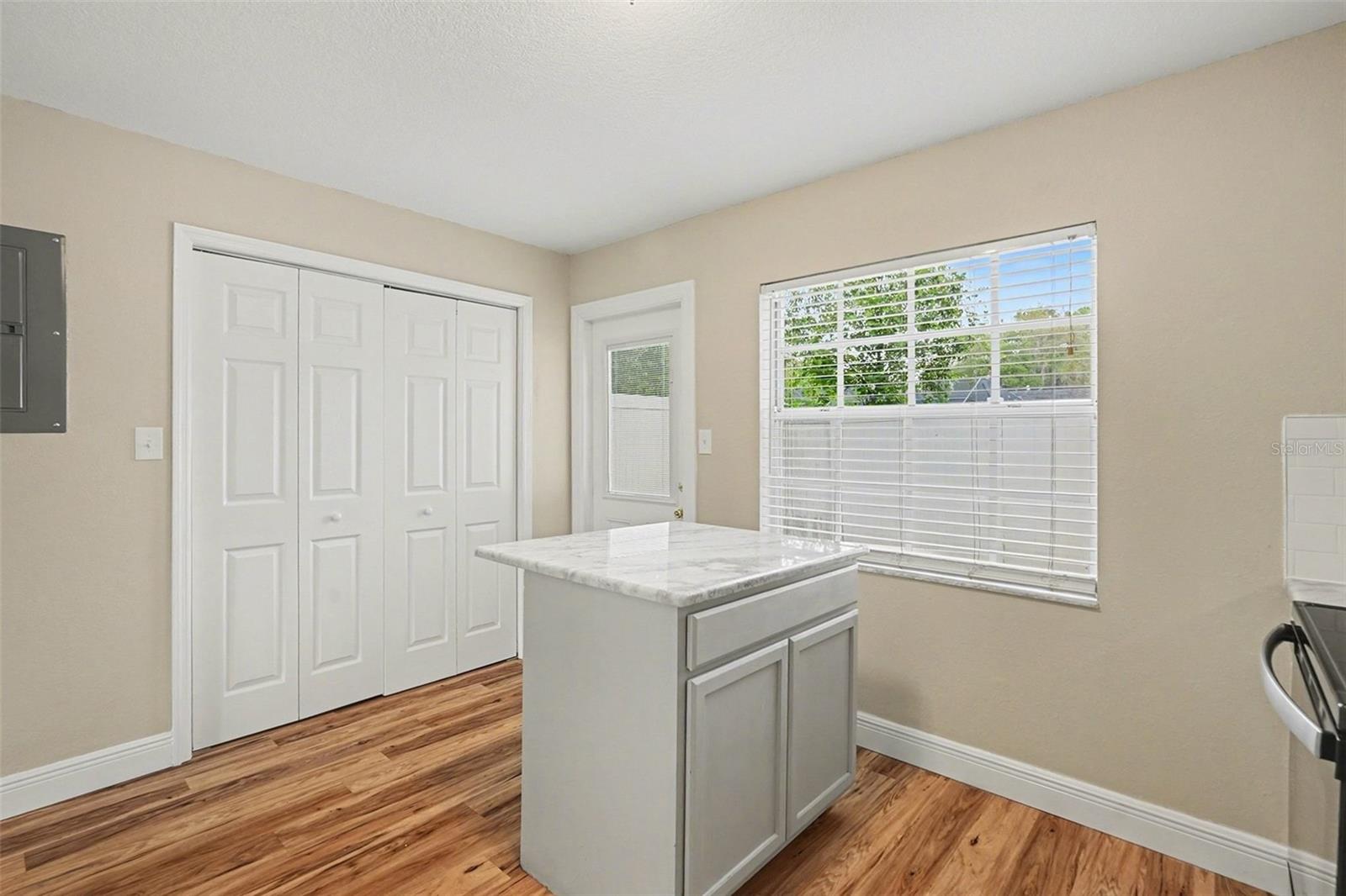37306 EMBASSY PARK LN, DADE CITY, FL, 33525