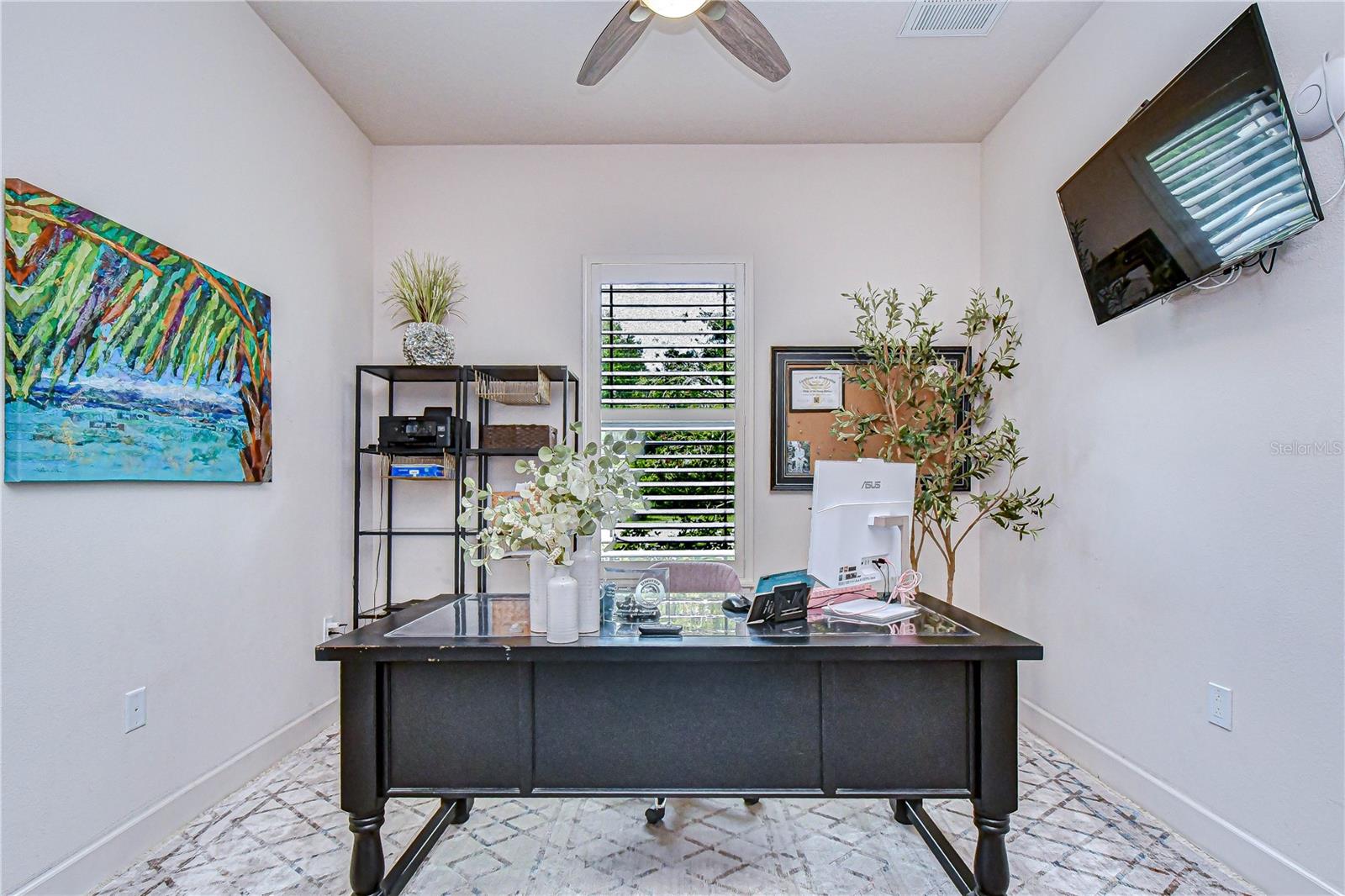 Office/bedroom with dual closets