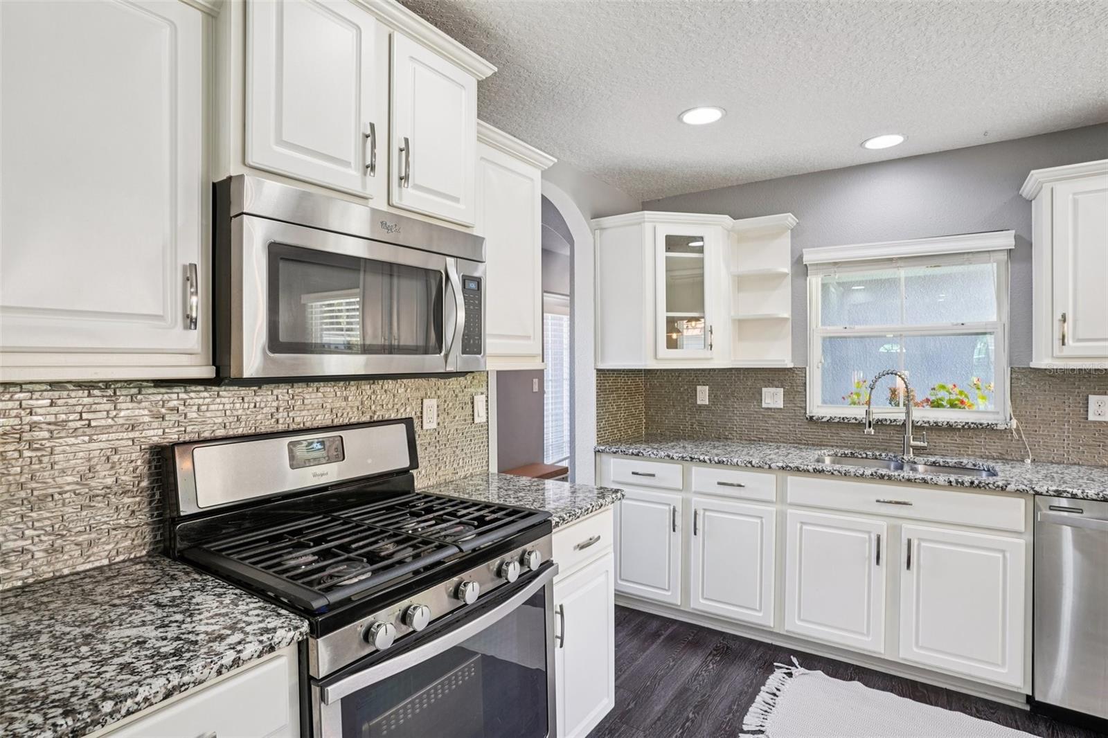 327 S LAKEVIEW AVE, WINTER GARDEN, FL, 34787