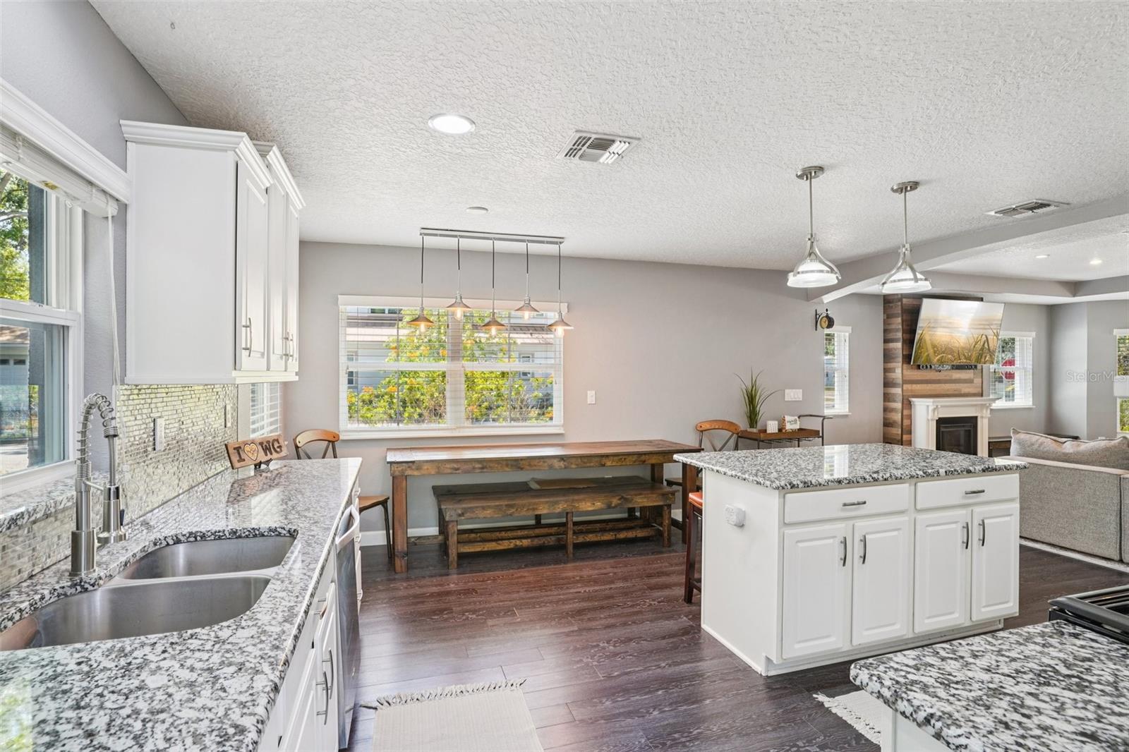 327 S LAKEVIEW AVE, WINTER GARDEN, FL, 34787