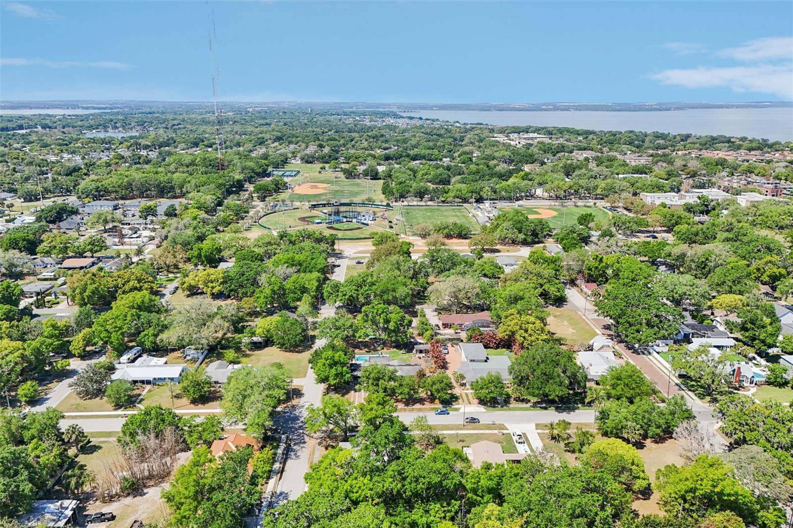 327 S LAKEVIEW AVE, WINTER GARDEN, FL, 34787
